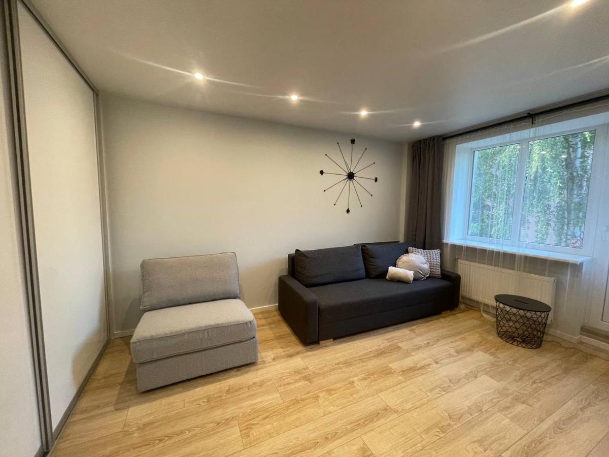 Modern 1Br Haven Near Two Parks Apartment Riga Exterior photo