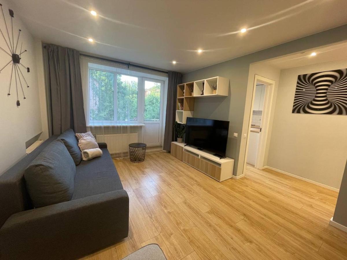 Modern 1Br Haven Near Two Parks Apartment Riga Exterior photo