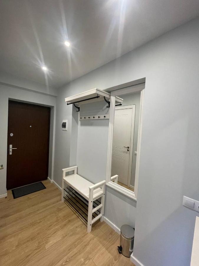 Modern 1Br Haven Near Two Parks Apartment Riga Exterior photo